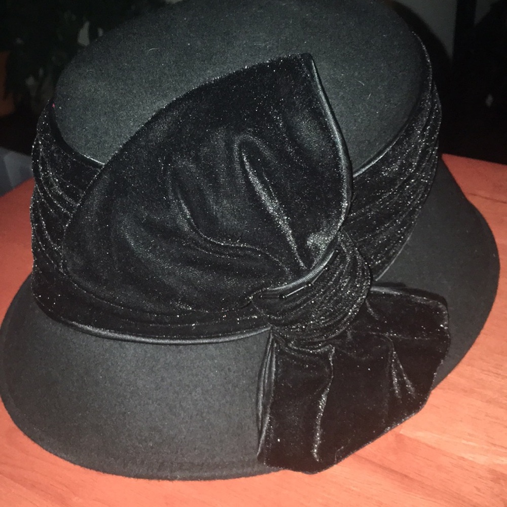Hat for sale